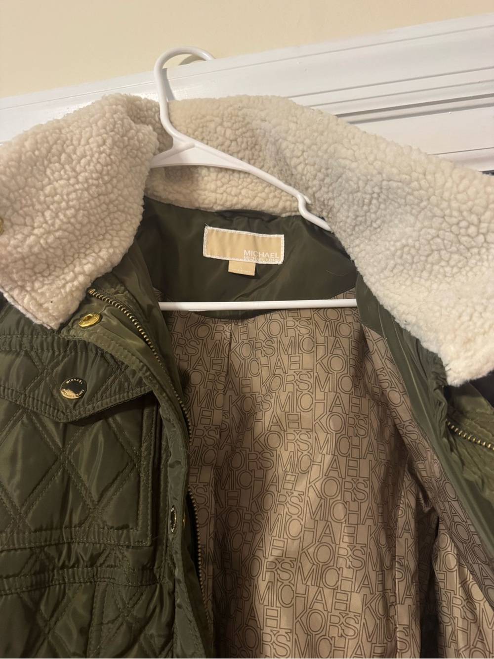 Michael Kors Women’s Olive Quilted Jacket with Cream Sherpa Collar